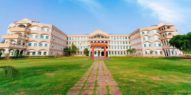 Dronacharya College of Engineering